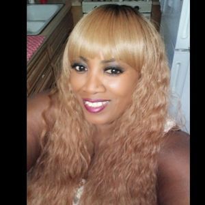 Meet your Posher, Vera